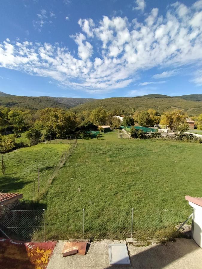 Apartamentos Rascafria Cerquilla Exterior photo
